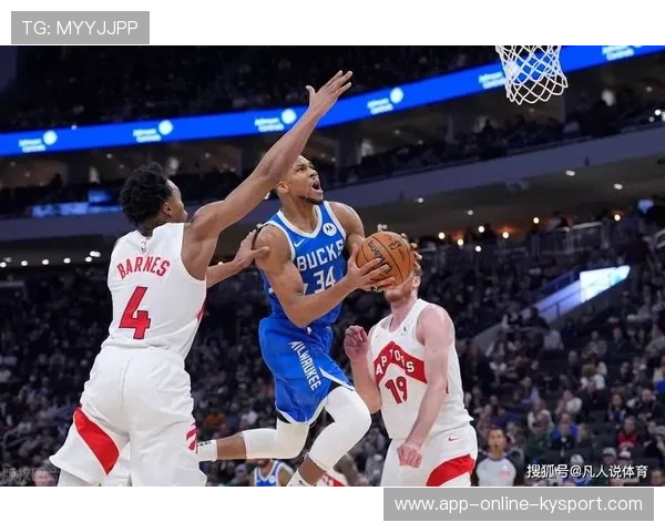 字母哥篮下持续冲击,雄鹿掌握比赛主动